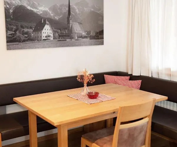 Erlenhof Apartment *